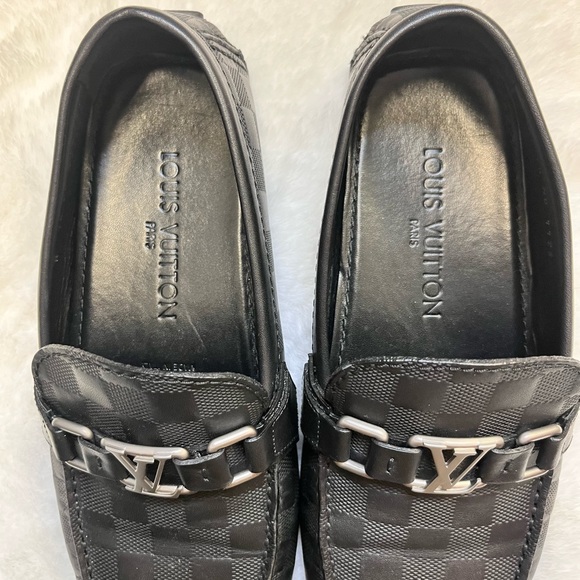 Mens Louis Vuitton loafers - Picture 5 of 9